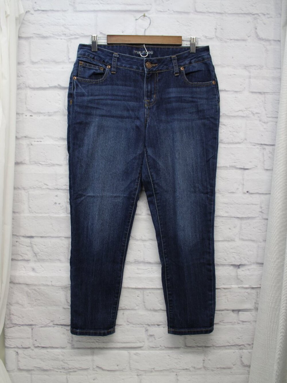 Maurices Size 10 Medium Wash Denim Blue Skinny Leg Jeans Summer Fall Classic